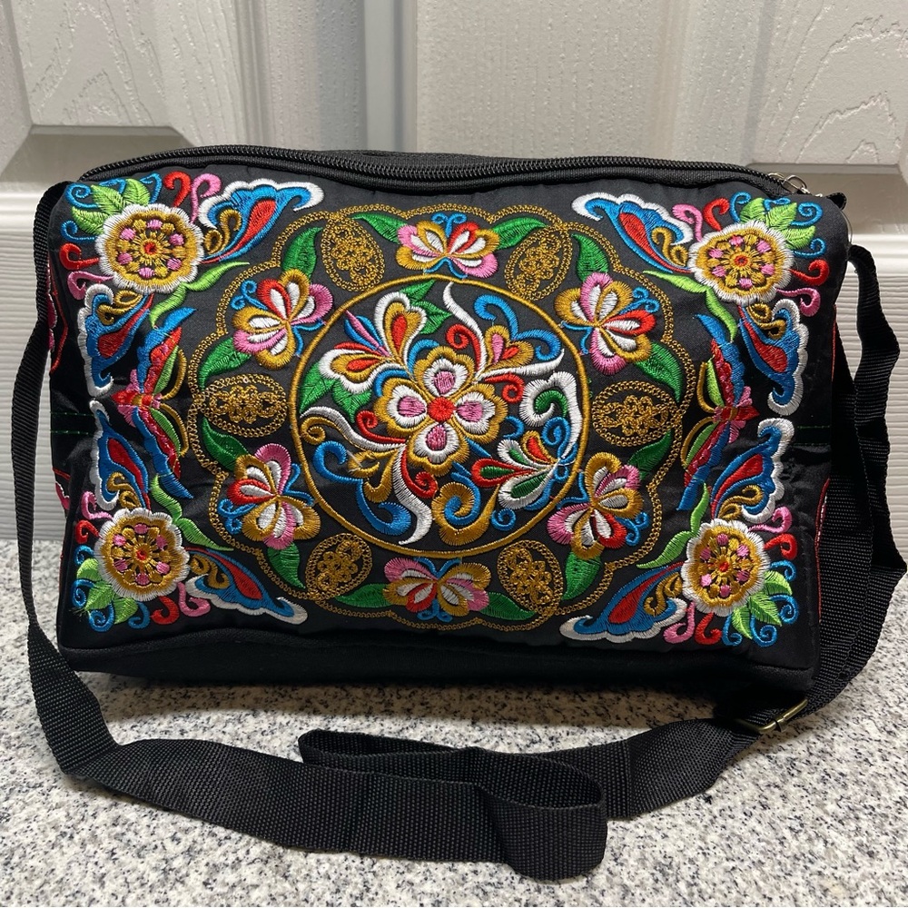 Embroidered Floral Crossbody Bag Floral Mandala Design 3 Pockets Adj. Strap NWOT